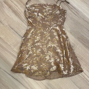 Le Lis Floral Velvet Mini Dress